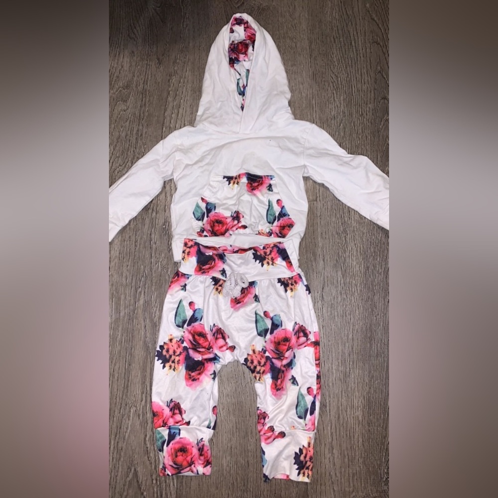 Floral baby girl matching set